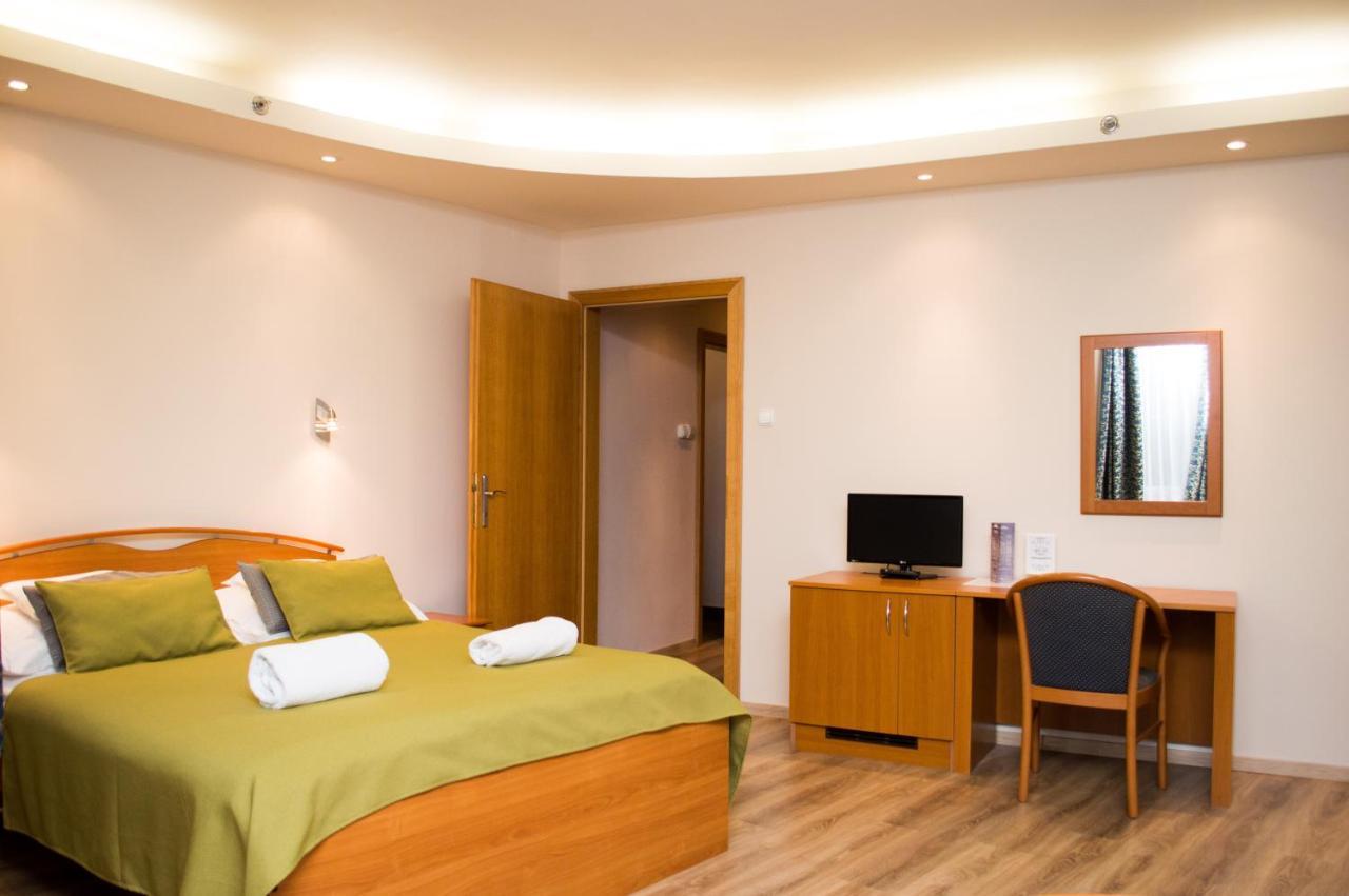 City Hotel Szeged Exterior photo